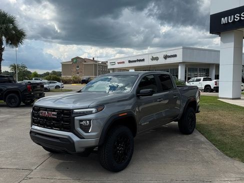 New 2026 GMC Canyon Elevation image 4