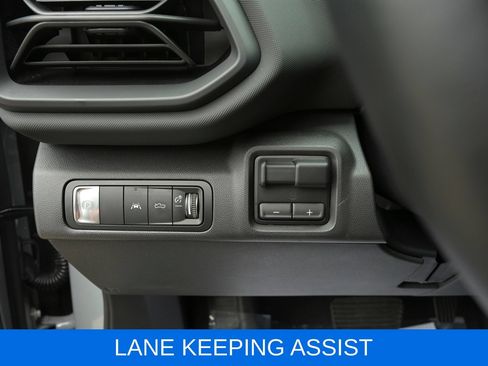 Used 2026 Chevrolet Silverado EV LT AWD/4WD image 21