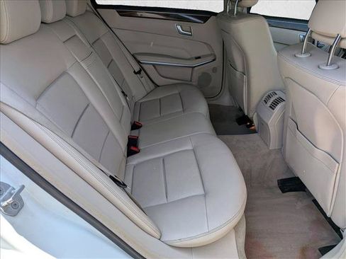 Used 2014 Mercedes-Benz E 350 Sedan image 19
