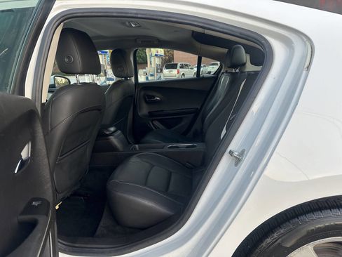 Used 2012 Chevrolet Volt Premium w/ Premium Trim Package image 6