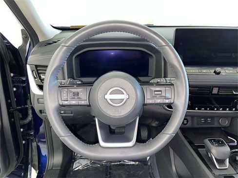 Certified 2024 Nissan Rogue SL image 32