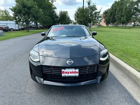 Used 2023 Nissan Z w/ Floor Mat Package (L93) RWD image 4