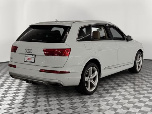 Used 2019 Audi Q7 3.0T Prestige w/ Prestige Package AWD/4WD image 9