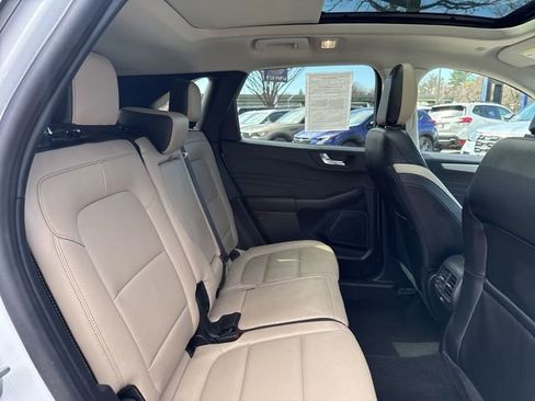 Used 2022 Ford Escape SEL image 29