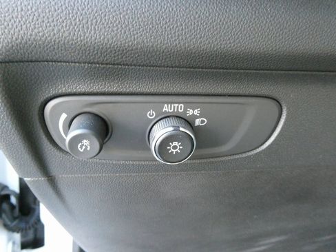 Certified 2023 Buick Envision Essence image 23