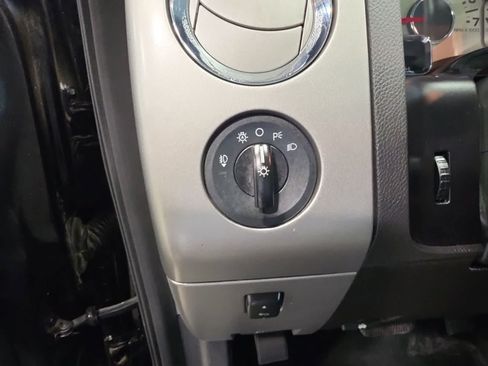 Used 2013 Ford Expedition Limited AWD/4WD image 23