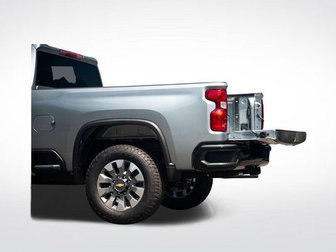 New 2026 Chevrolet Silverado 2500 Custom w/ Custom Value Package AWD/4WD image 9