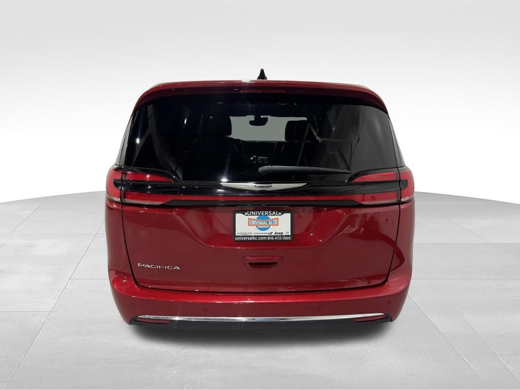 Used 2025 Chrysler Pacifica Select FWD image 25