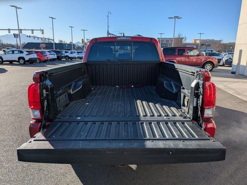Used 2016 Toyota Tacoma SR5 image 31