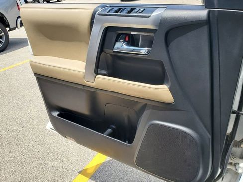 Used 2020 Toyota 4Runner SR5 Premium AWD/4WD image 13