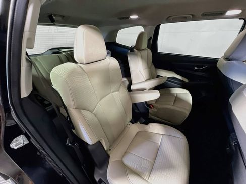 Used 2025 Subaru Ascent Premium AWD/4WD image 24