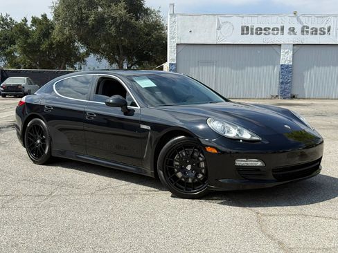 Used 2010 Porsche Panamera S RWD image 1