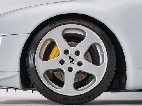 Used 1997 Porsche 911 Carrera image 8