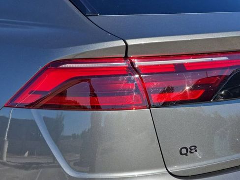 Used 2025 Audi Q8 Premium Plus image 35