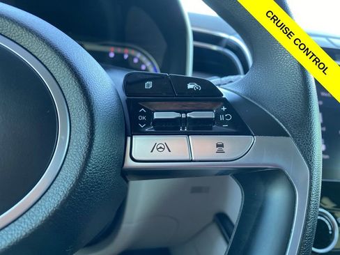 Used 2022 Hyundai Tucson SEL FWD image 12