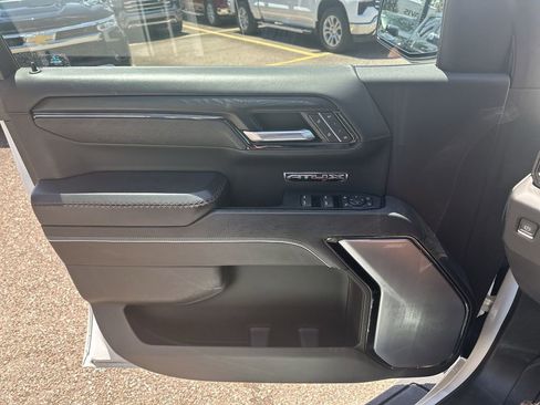Used 2023 GMC Sierra 1500 AT4X AWD/4WD image 32