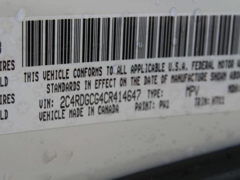 Used 2012 Dodge Grand Caravan SXT image 10