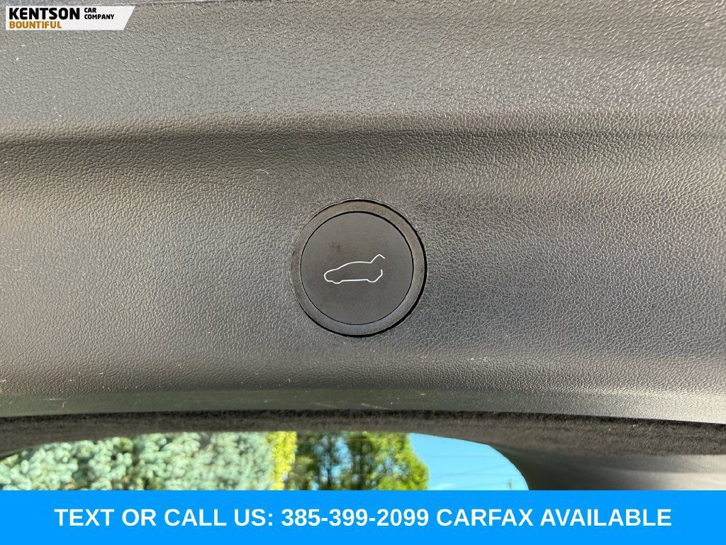 Used 2023 Tesla Model Y Long Range AWD/4WD image 32