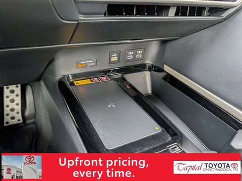 Used 2025 Toyota Camry XSE FWD image 21