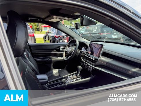 Used 2024 Jeep Compass Trailhawk AWD/4WD image 18