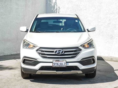 Used 2018 Hyundai Santa Fe Sport FWD image 3
