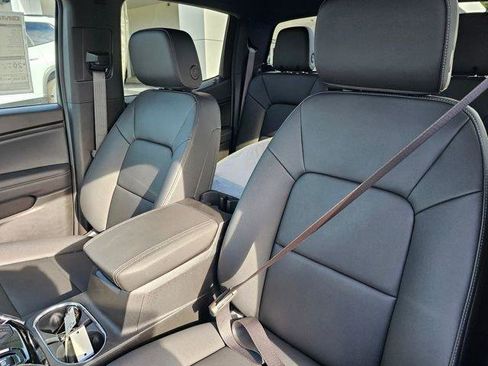 New 2026 GMC Canyon Elevation w/ Convenience Package RWD image 14