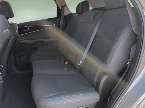 Used 2017 Kia Sorento L FWD image 18