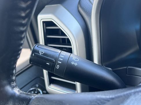 Used 2019 Ford F150 Lariat w/ Trailer Tow Package image 15