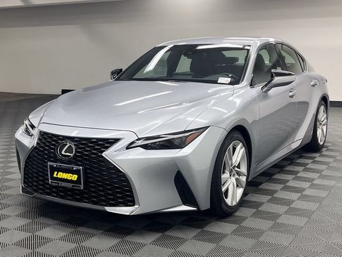Certified 2022 Lexus IS 300 w/ Accessory Package RWD image 2
