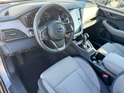 Used 2025 Subaru Outback Premium image 11
