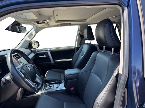 Used 2021 Toyota 4Runner SR5 Premium w/ Moonroof Package AWD/4WD image 10