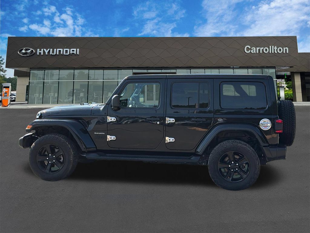 Used 2022 Jeep Wrangler Unlimited Sahara AWD/4WD image 8