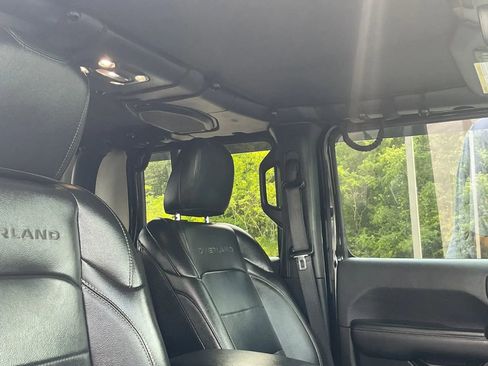 Used 2020 Jeep Gladiator Overland AWD/4WD image 44