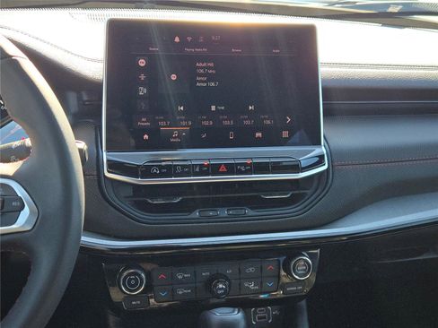 Certified 2025 Jeep Compass Trailhawk AWD/4WD image 29
