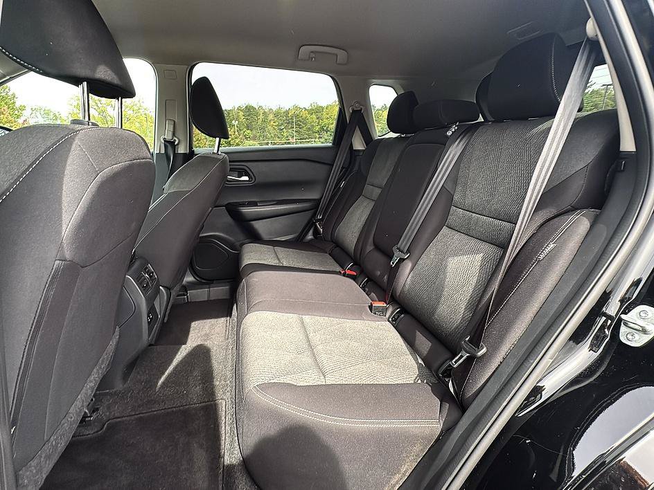 Certified 2024 Nissan Rogue SV AWD/4WD image 18