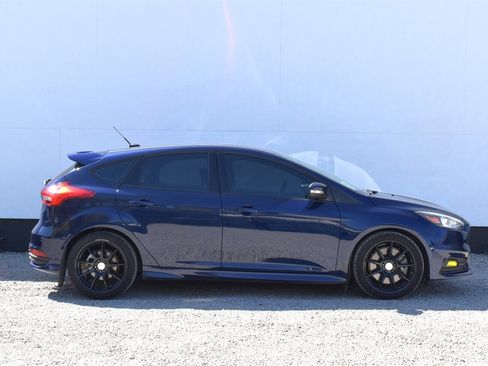 Used 2016 Ford Focus ST image 7