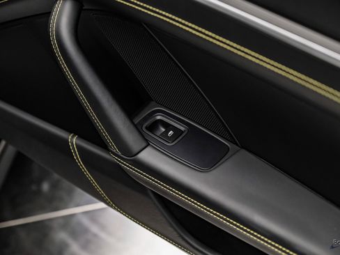 Used 2024 Porsche 911 Turbo S image 86