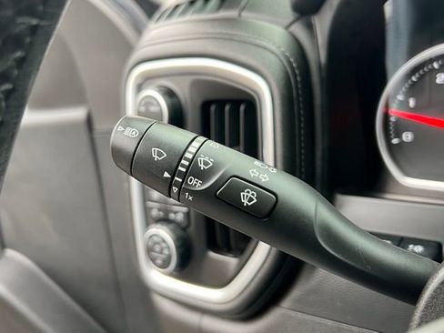 Used 2021 Chevrolet Silverado 2500 LTZ w/ LTZ Convenience Package image 18