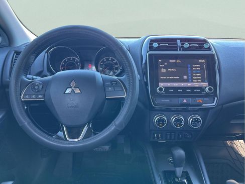 Used 2021 Mitsubishi Outlander Sport SE image 23