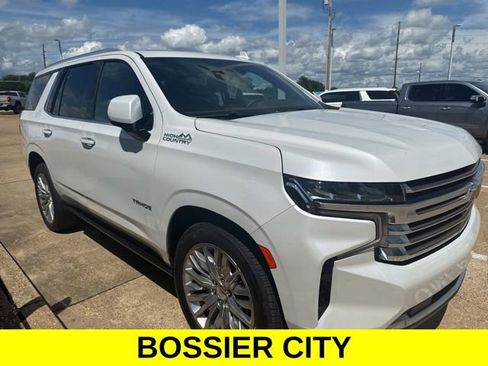 Used 2023 Chevrolet Tahoe High Country w/ Premium Package 2 RWD image 3