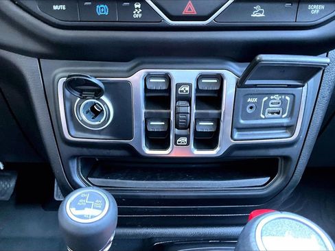 Certified 2023 Jeep Wrangler Unlimited Sahara AWD/4WD image 17
