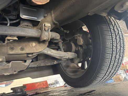 Used 2018 Chevrolet Tahoe Premier image 17