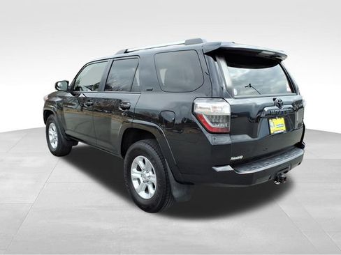 Used 2022 Toyota 4Runner SR5 image 6