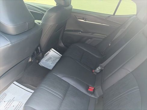 Used 2025 Toyota Camry XSE FWD image 11