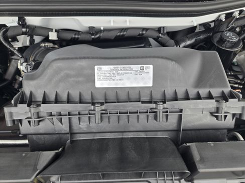 New 2025 GMC Savana 3500 Extended w/ Driver Convenience Package image 22