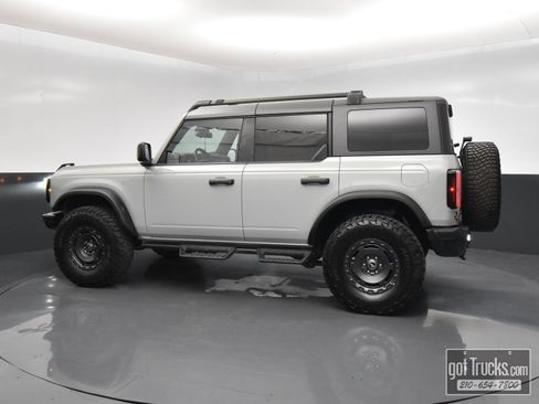 Used 2024 Ford Bronco Everglades AWD/4WD image 3