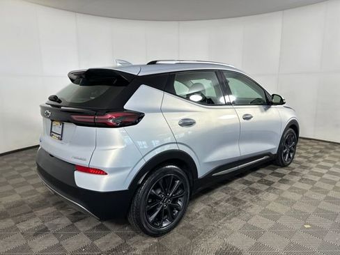 Used 2022 Chevrolet Bolt EUV Premier w/ Launch Edition image 9