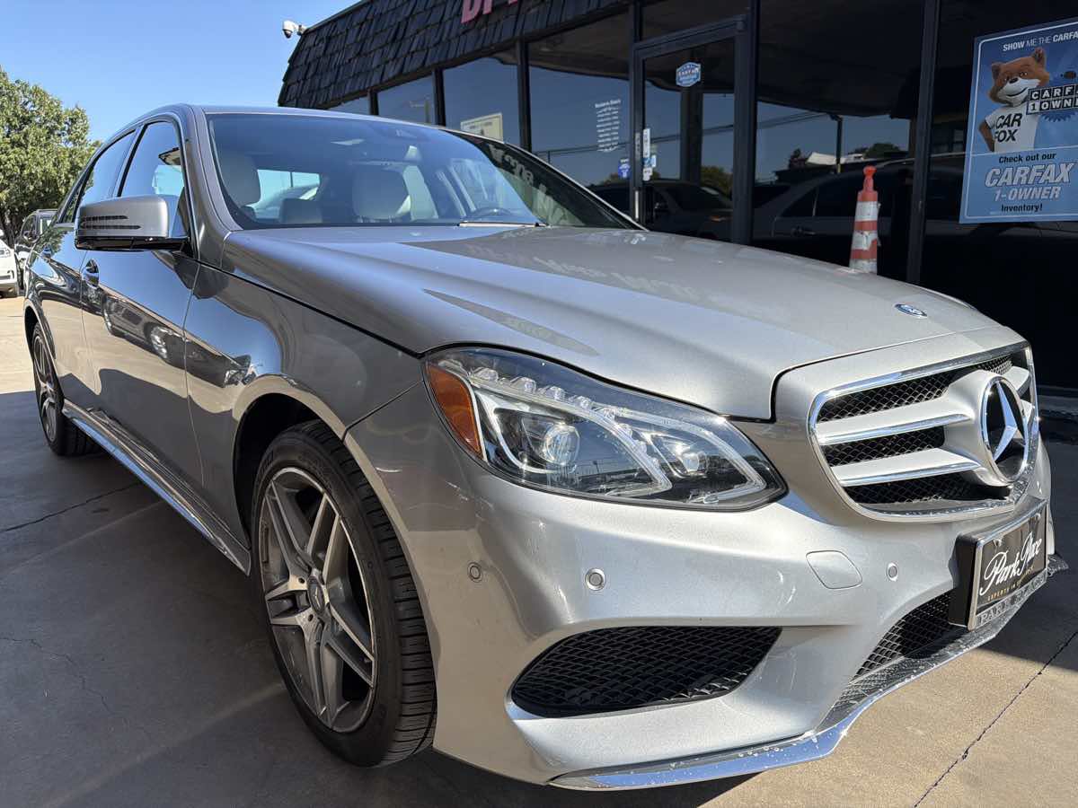 Used 2014 Mercedes-Benz E 550 4MATIC Sedan w/ Premium 1 Package image 2