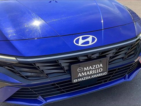 Used 2024 Hyundai Elantra Limited FWD image 32