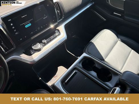 Used 2025 Ford Expedition Platinum AWD/4WD image 19